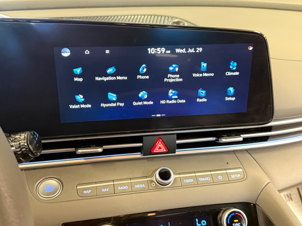Certified 2024 Hyundai Elantra SEL FWD image 23