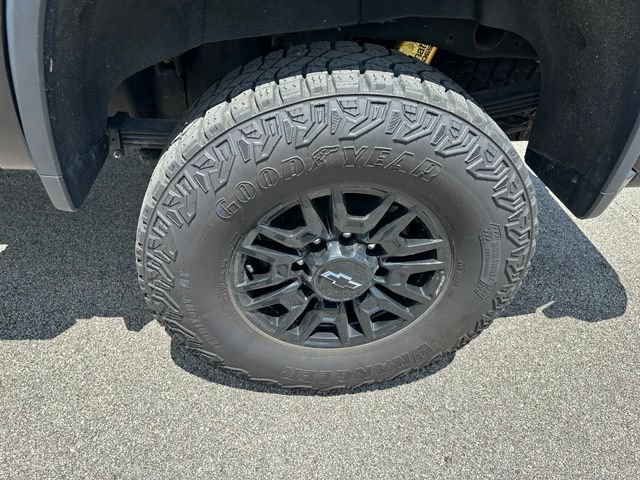 Used 2024 Chevrolet Silverado 2500 ZR2 w/ Technology Package AWD/4WD image 7