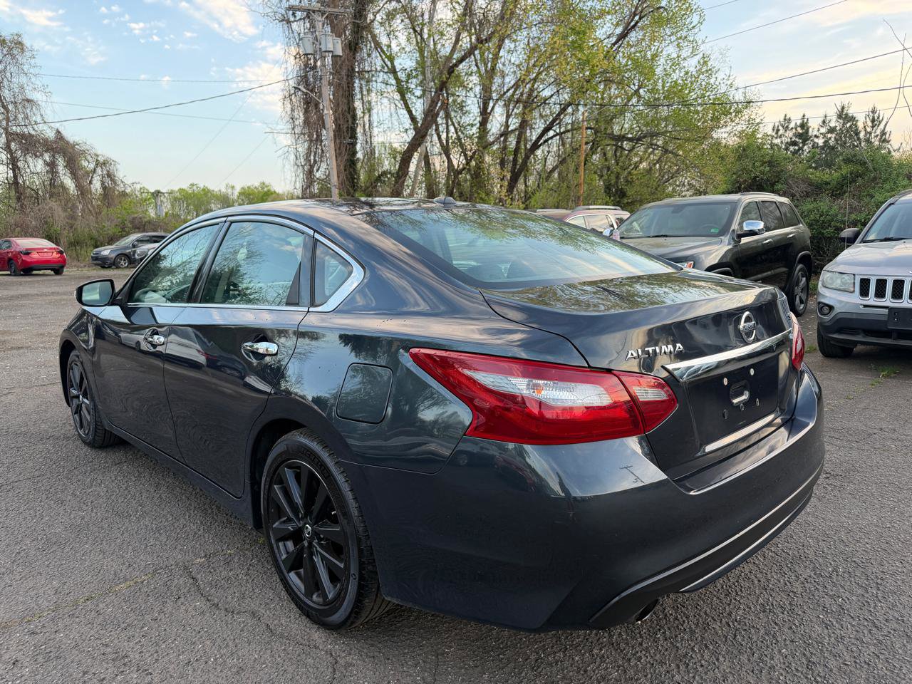 Used 2018 Nissan Altima 2.5 SL FWD image 7