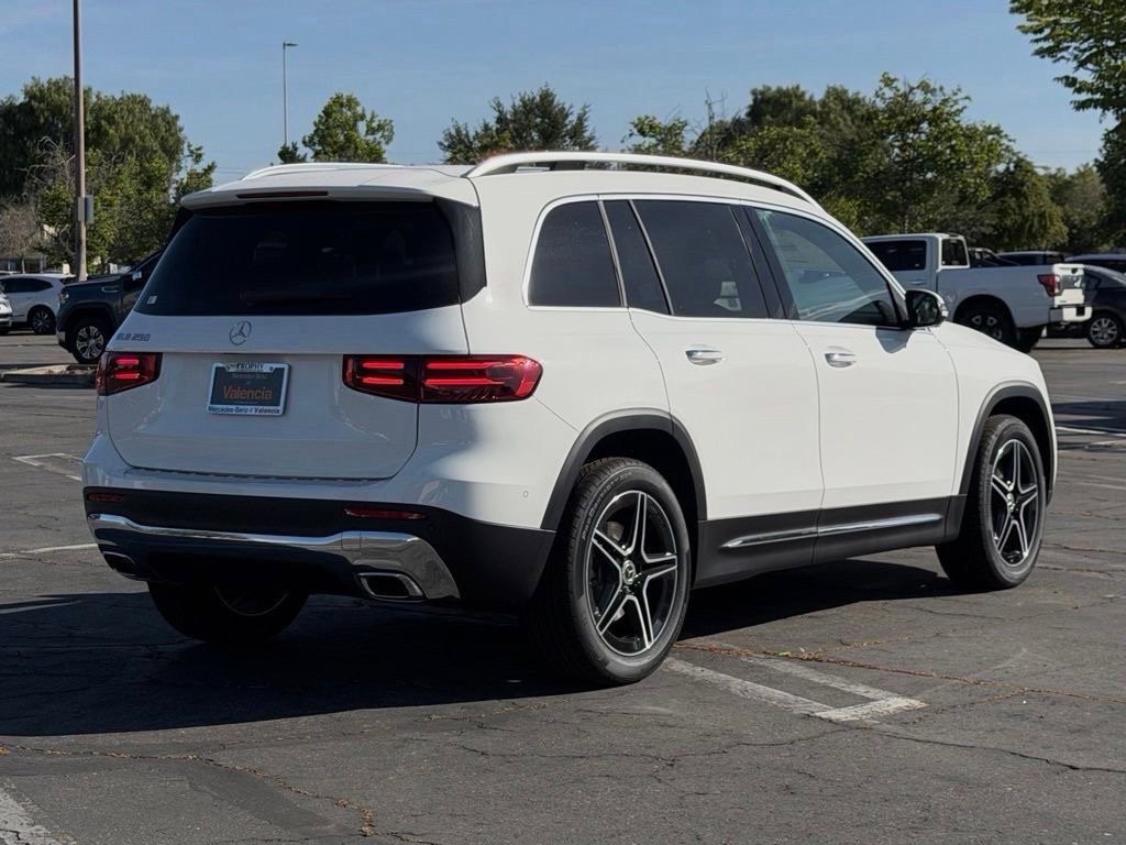 New 2026 Mercedes-Benz GLB 250 image 8