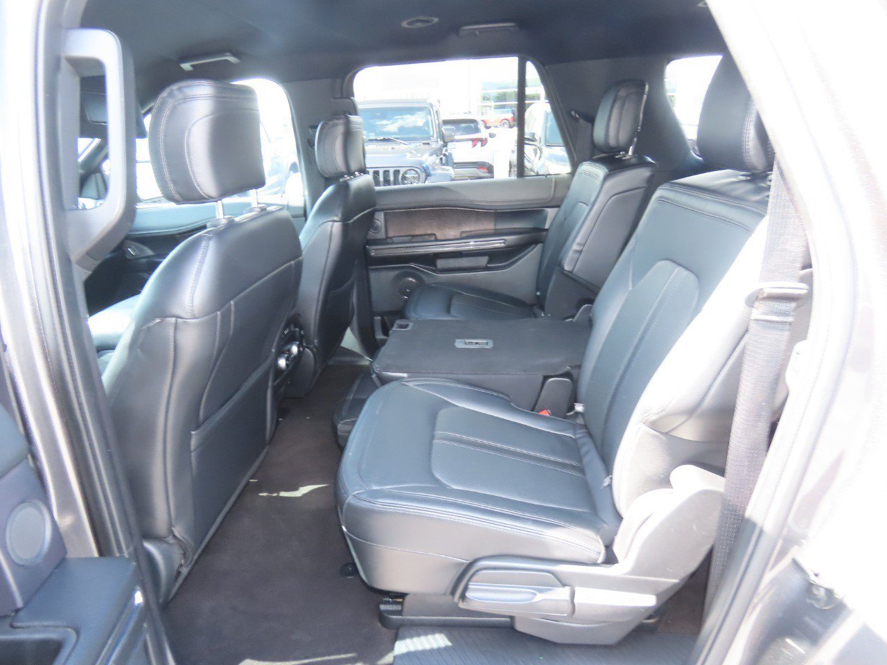 Used 2019 Ford Expedition Max Limited RWD image 21