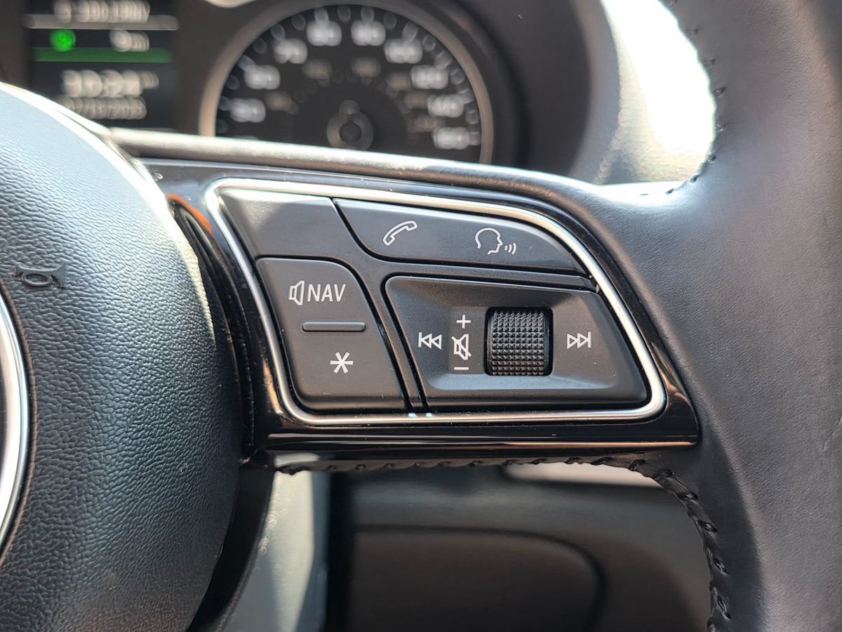 Used 2017 Audi A3 e-tron Premium FWD image 35