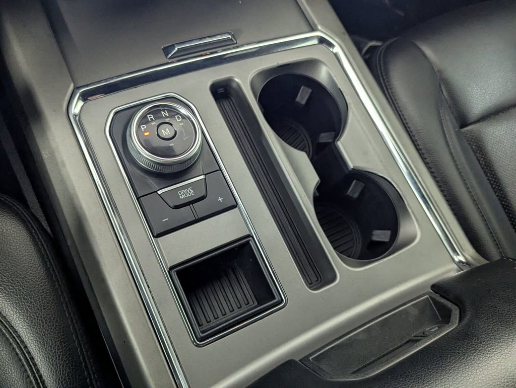 Used 2020 Ford Expedition XLT image 25