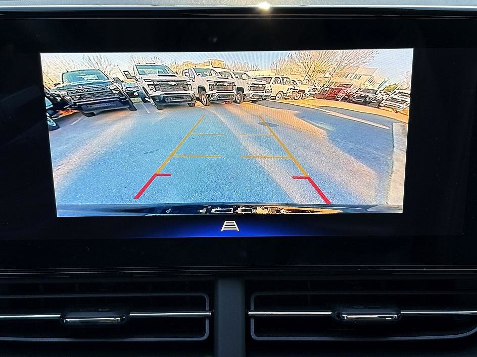 New 2026 Chevrolet Trax LT w/ LT Convenience Package image 18