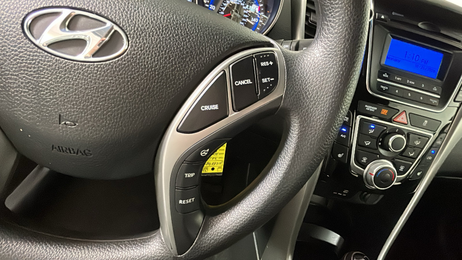 Used 2016 Hyundai Elantra GT FWD image 21
