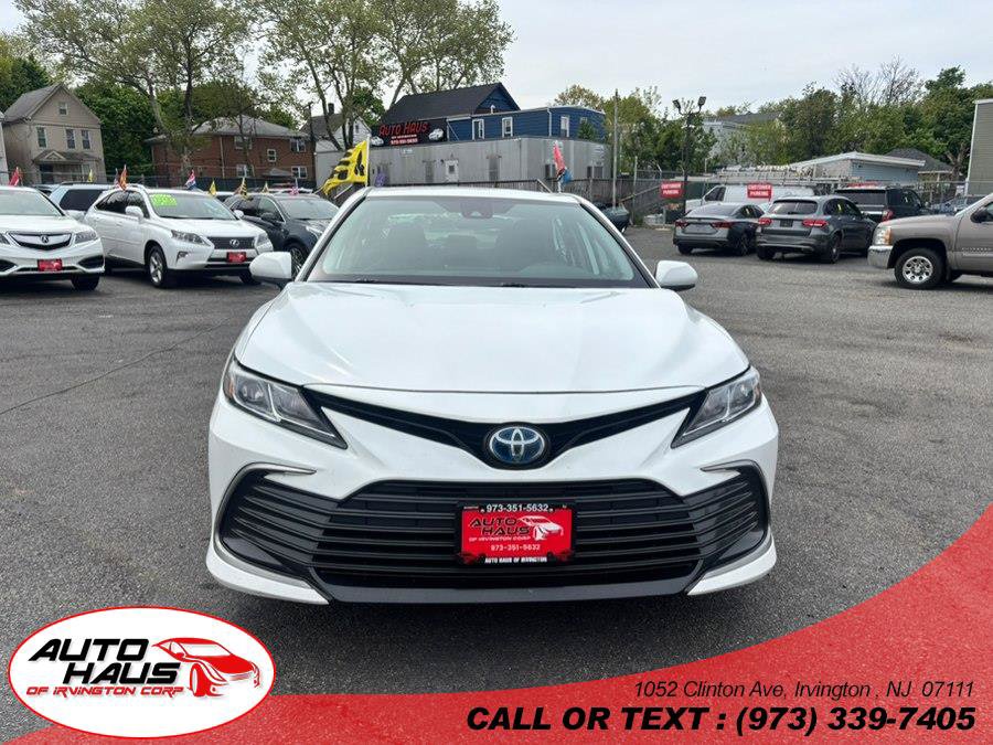 Used 2021 Toyota Camry LE FWD image 1