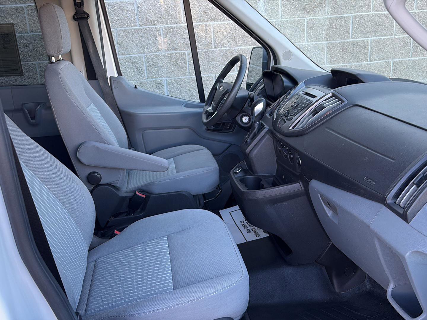 Used 2018 Ford Transit 150 XLT image 21