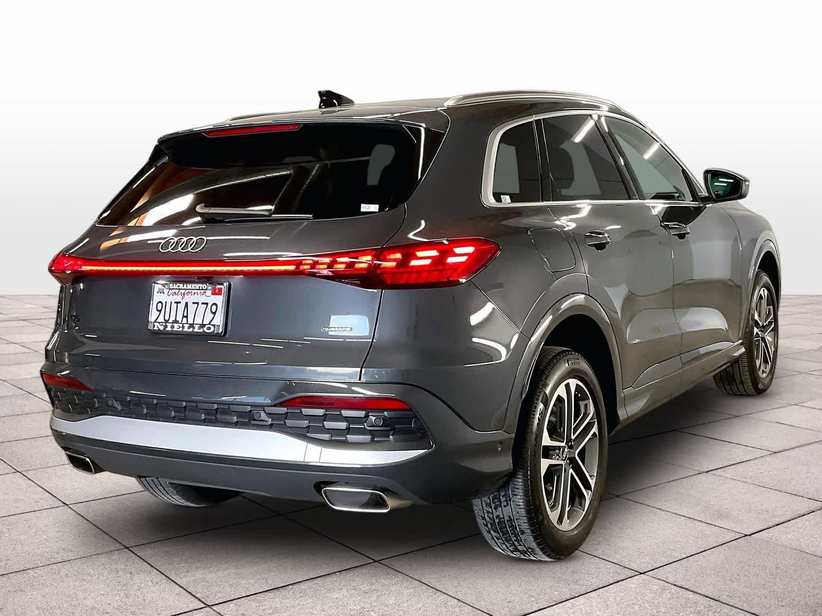 Certified 2025 Audi Q5 Premium w/ Convenience Package AWD/4WD image 14