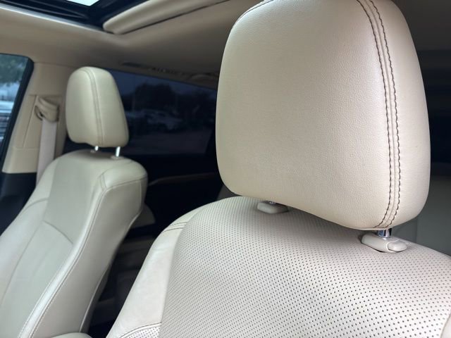 Used 2017 Toyota Highlander Limited FWD image 9