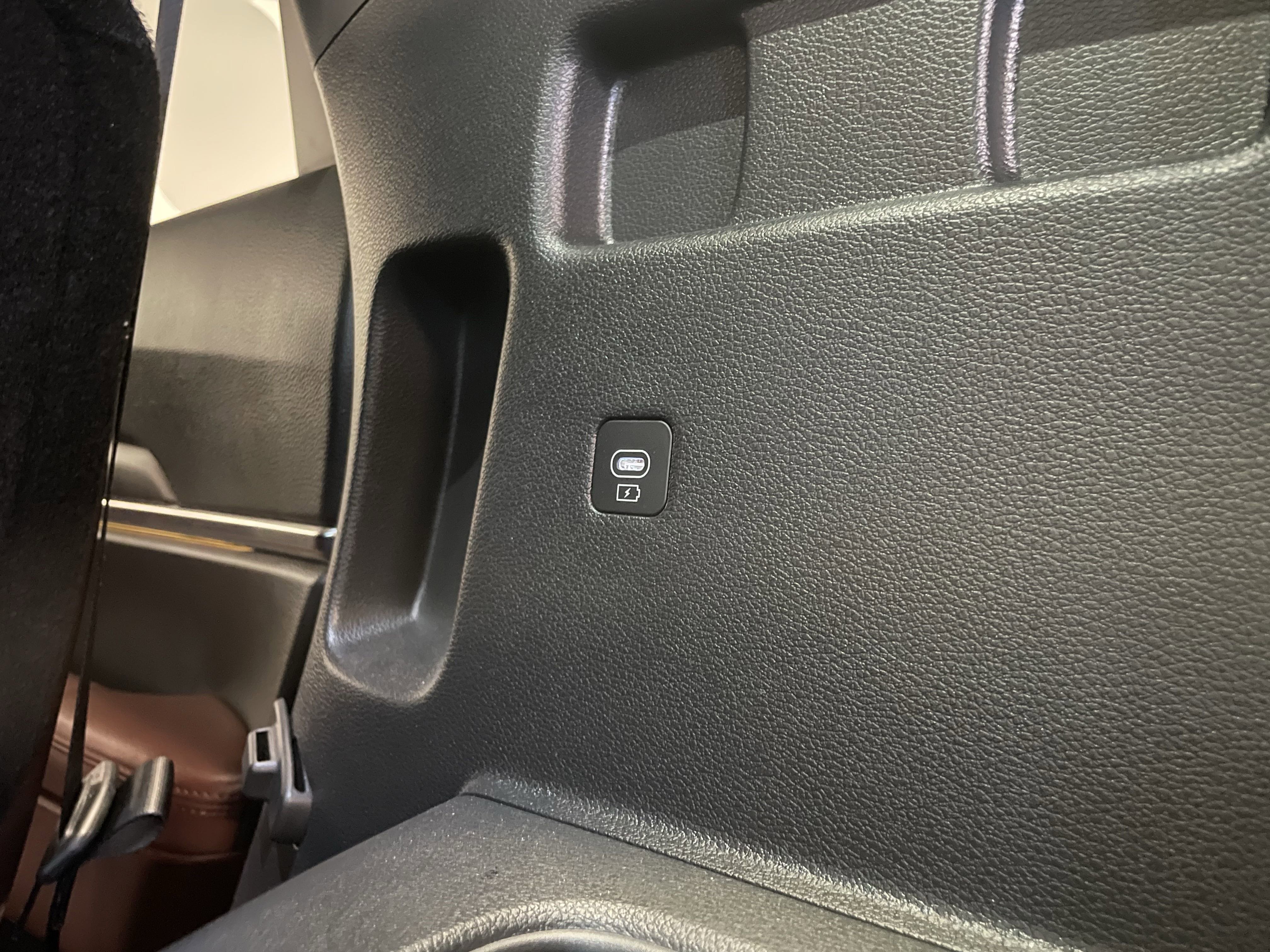 Used 2024 Kia Telluride SX Prestige image 33