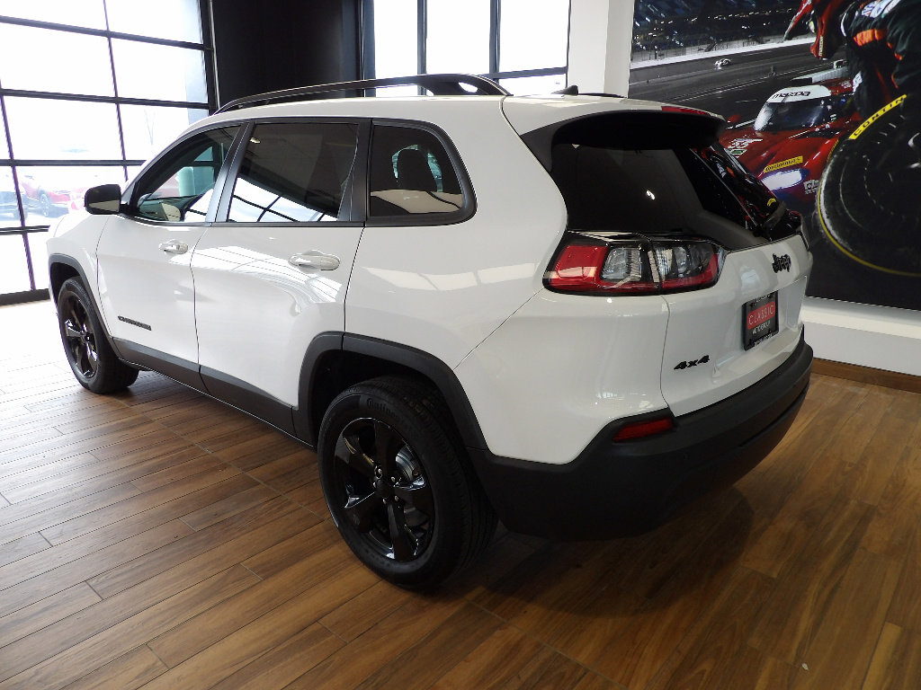 Used 2020 Jeep Cherokee Latitude Plus image 8
