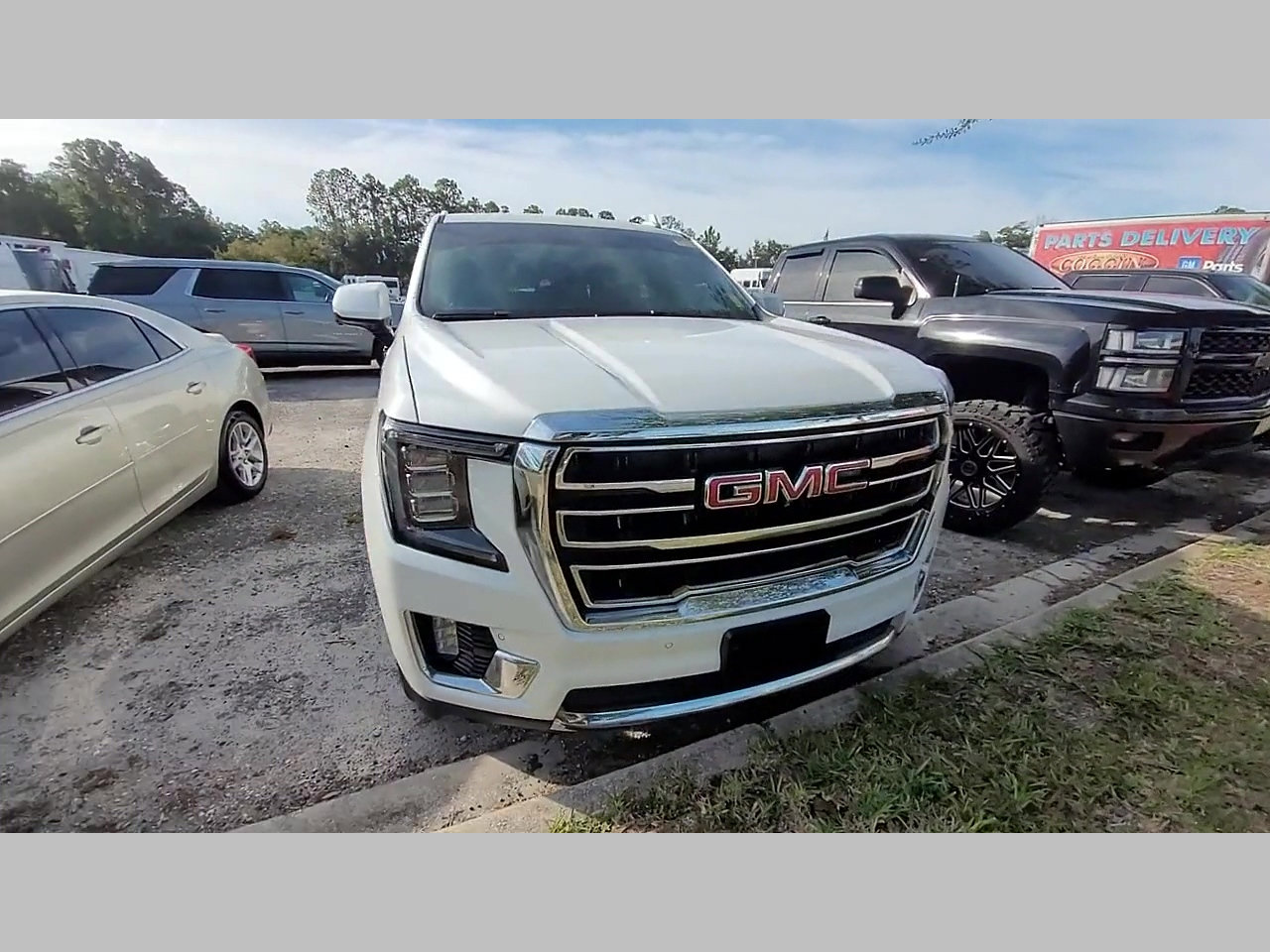 Used 2021 GMC Yukon SLT w/ SLT Luxury Plus Package image 28