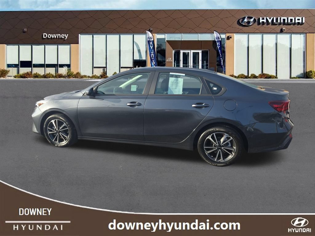 Used 2024 Kia Forte LXS FWD video 2