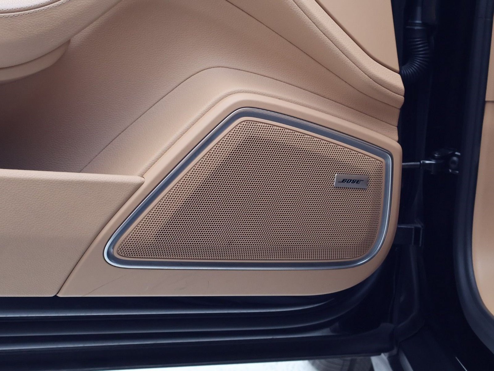 Certified 2023 Porsche Panamera 4 Platinum Edition AWD/4WD image 14