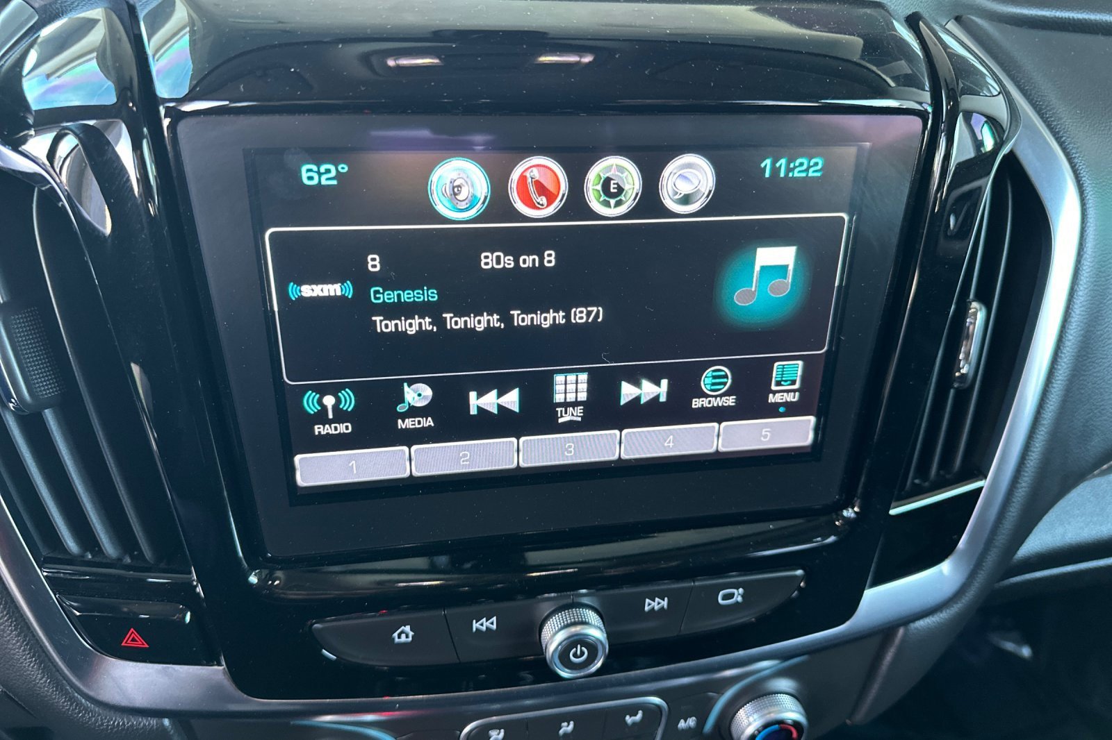 Used 2018 Chevrolet Traverse LT image 20