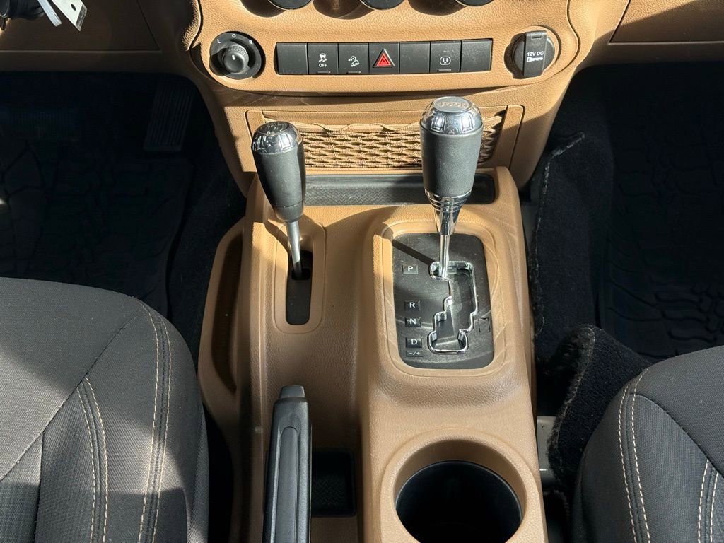 Used 2017 Jeep Wrangler Sahara w/ Mopar Chrome Edition Group image 20