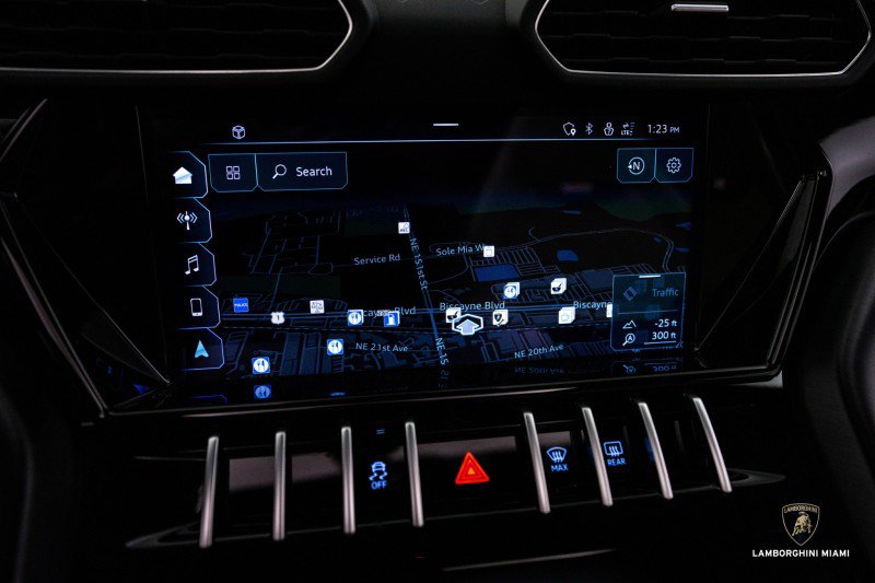 Used 2022 Lamborghini Urus image 54