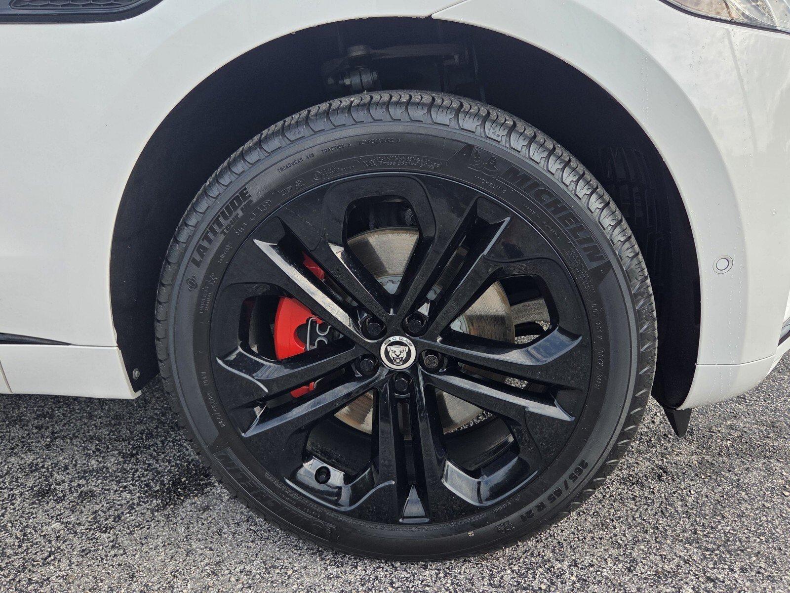 Used 2024 Jaguar F-PACE R-Dynamic S AWD/4WD image 9