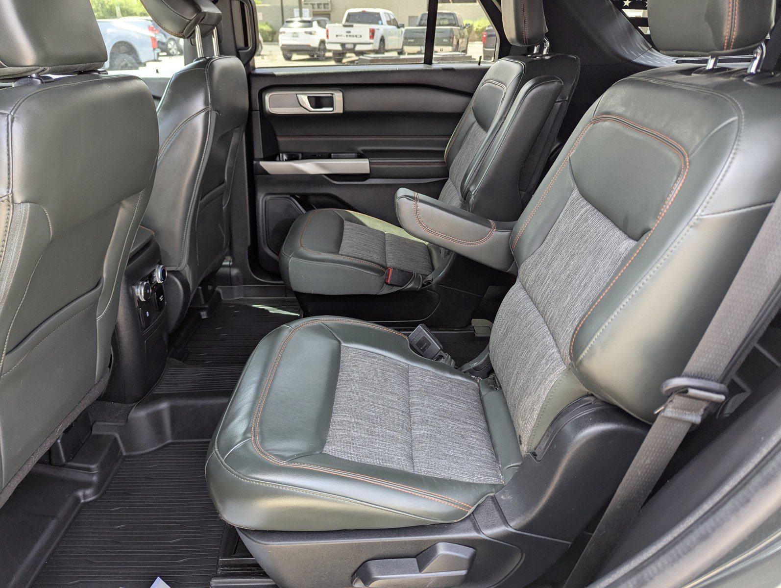 Certified 2022 Ford Explorer Timberline w/ Timberline Technology Package AWD/4WD image 8