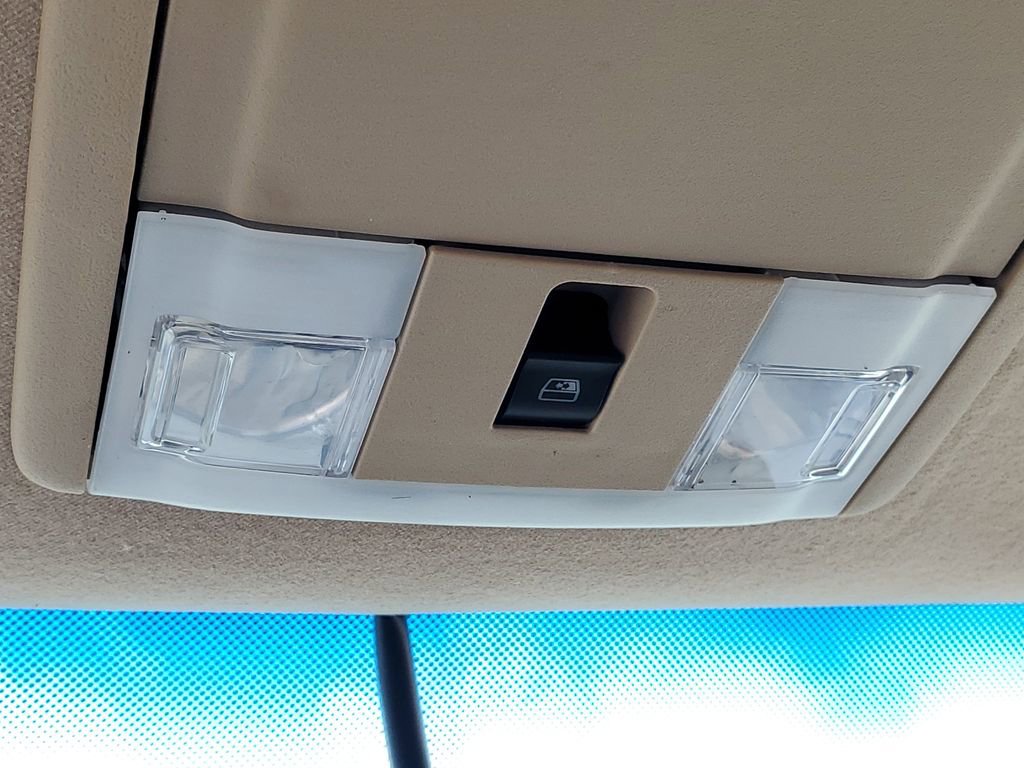Used 2012 Ford F350 Lariat w/ Lariat Interior Pkg AWD/4WD image 32