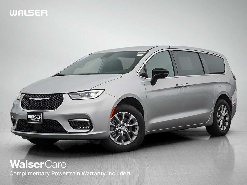 New 2026 Chrysler Pacifica Select AWD/4WD image 1