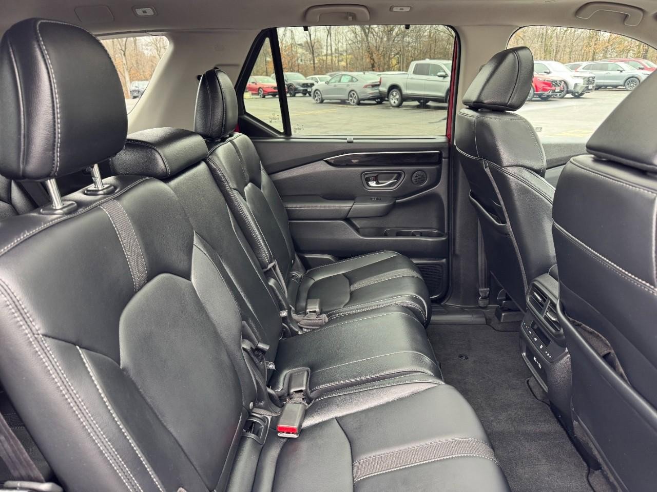 Certified 2023 Honda Pilot Touring image 11