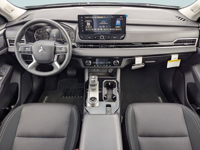 New 2026 Mitsubishi Outlander ES FWD image 14