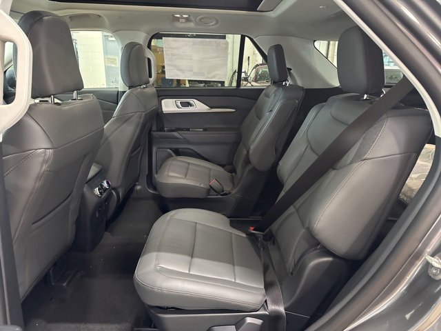 New 2026 Ford Explorer Active w/ Active Comfort Package image 10