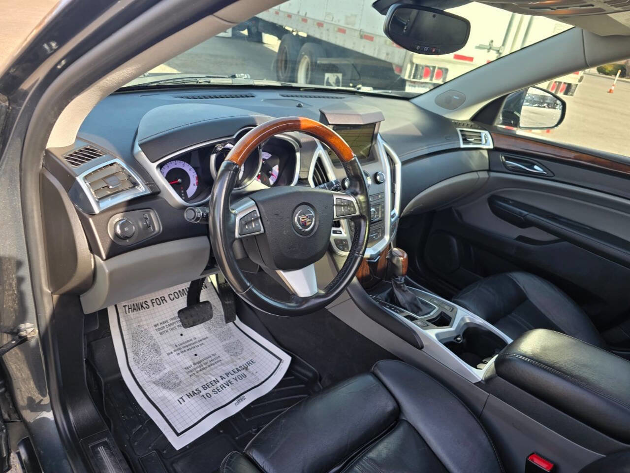 Used 2010 Cadillac SRX Premium image 18