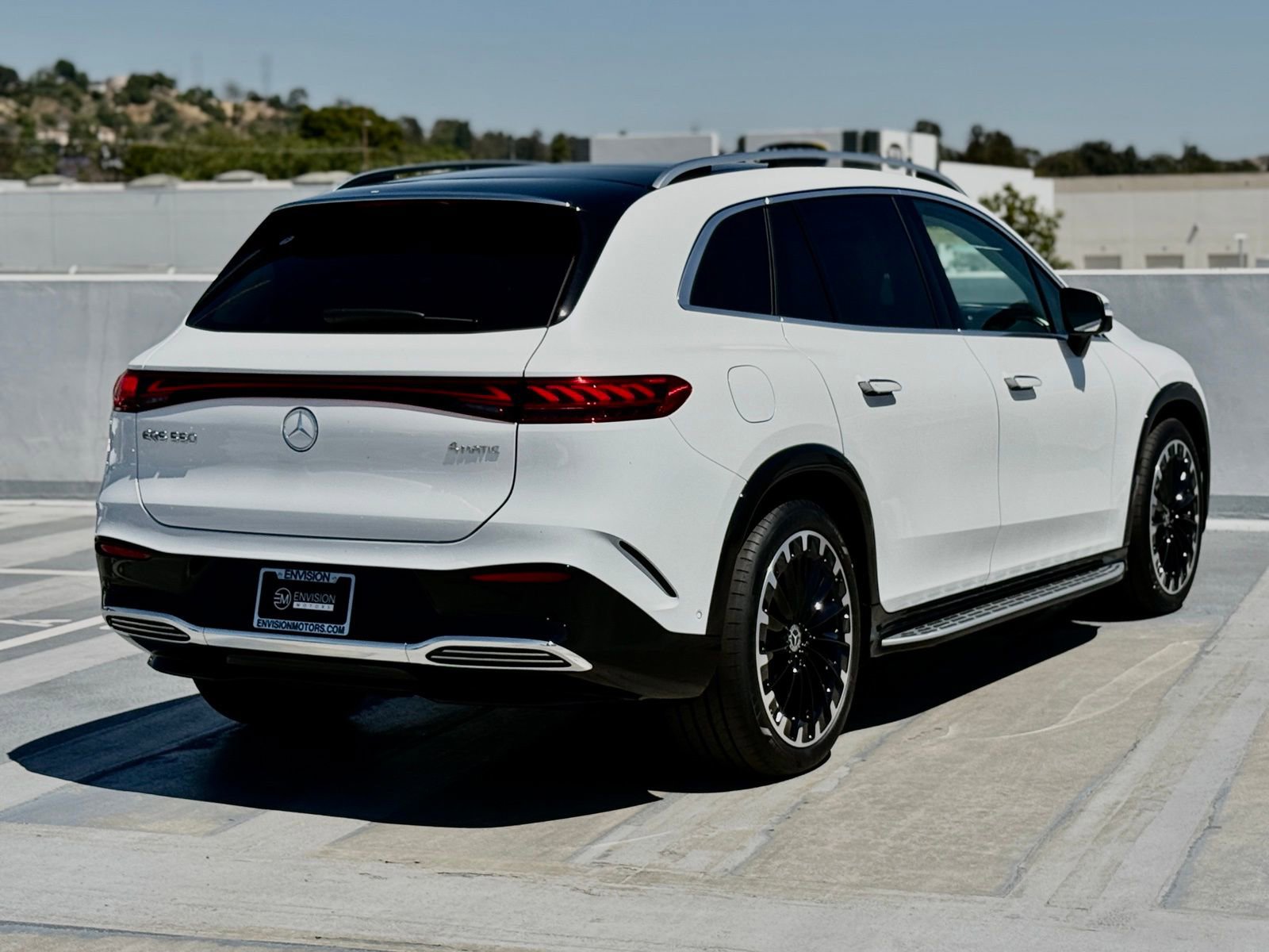 New 2026 Mercedes-Benz EQS 550 4MATIC SUV image 14