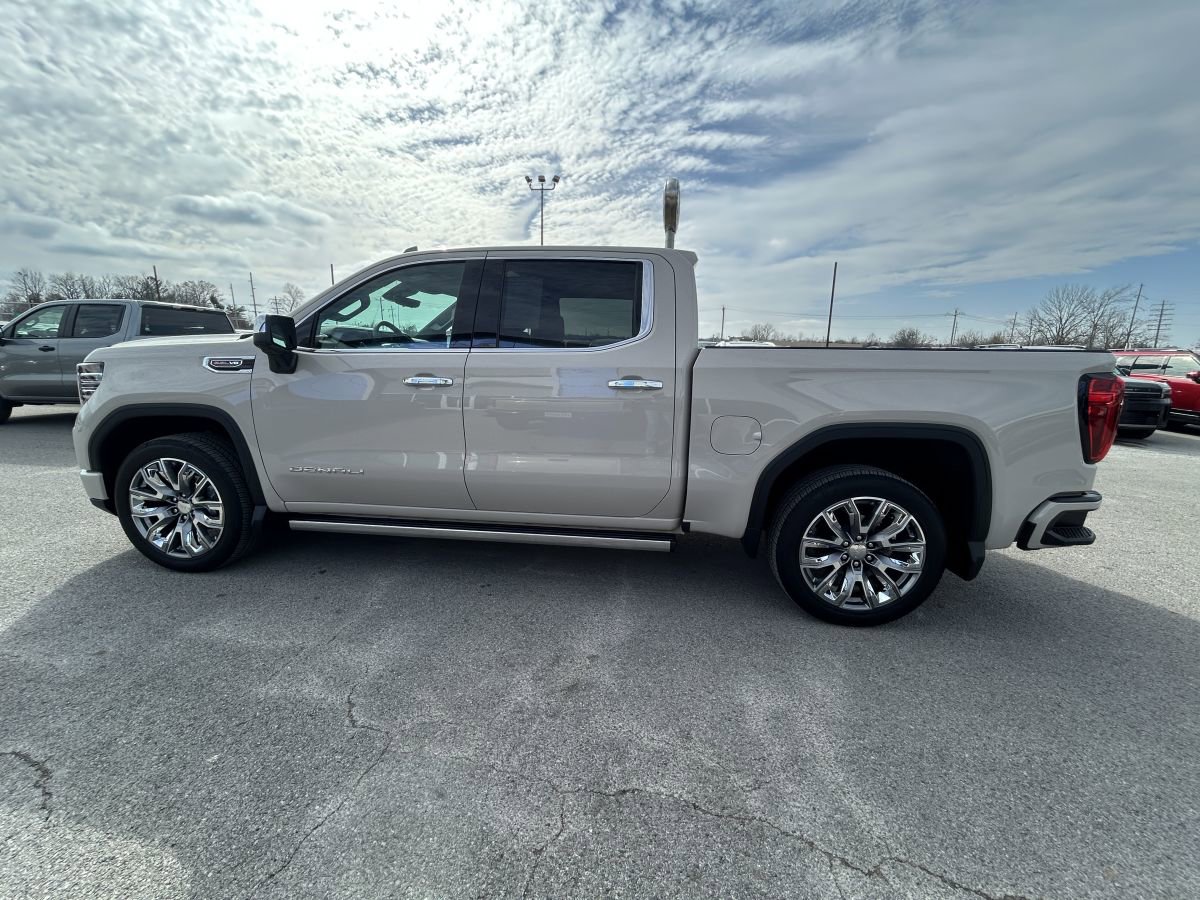 Used 2026 GMC Sierra 1500 Denali w/ Denali Reserve Package image 4
