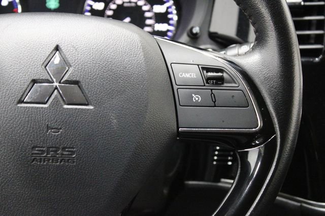 Used 2020 Mitsubishi Outlander SEL image 22