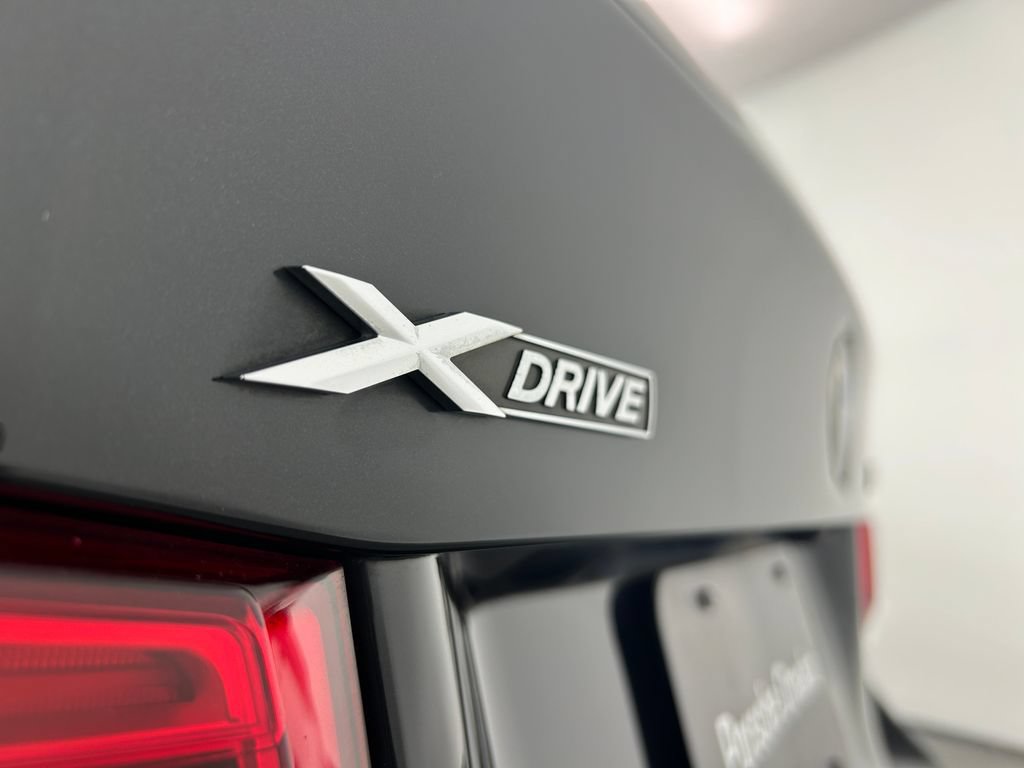 Used 2018 BMW 340i xDrive Sedan w/ Premium Package AWD/4WD image 16