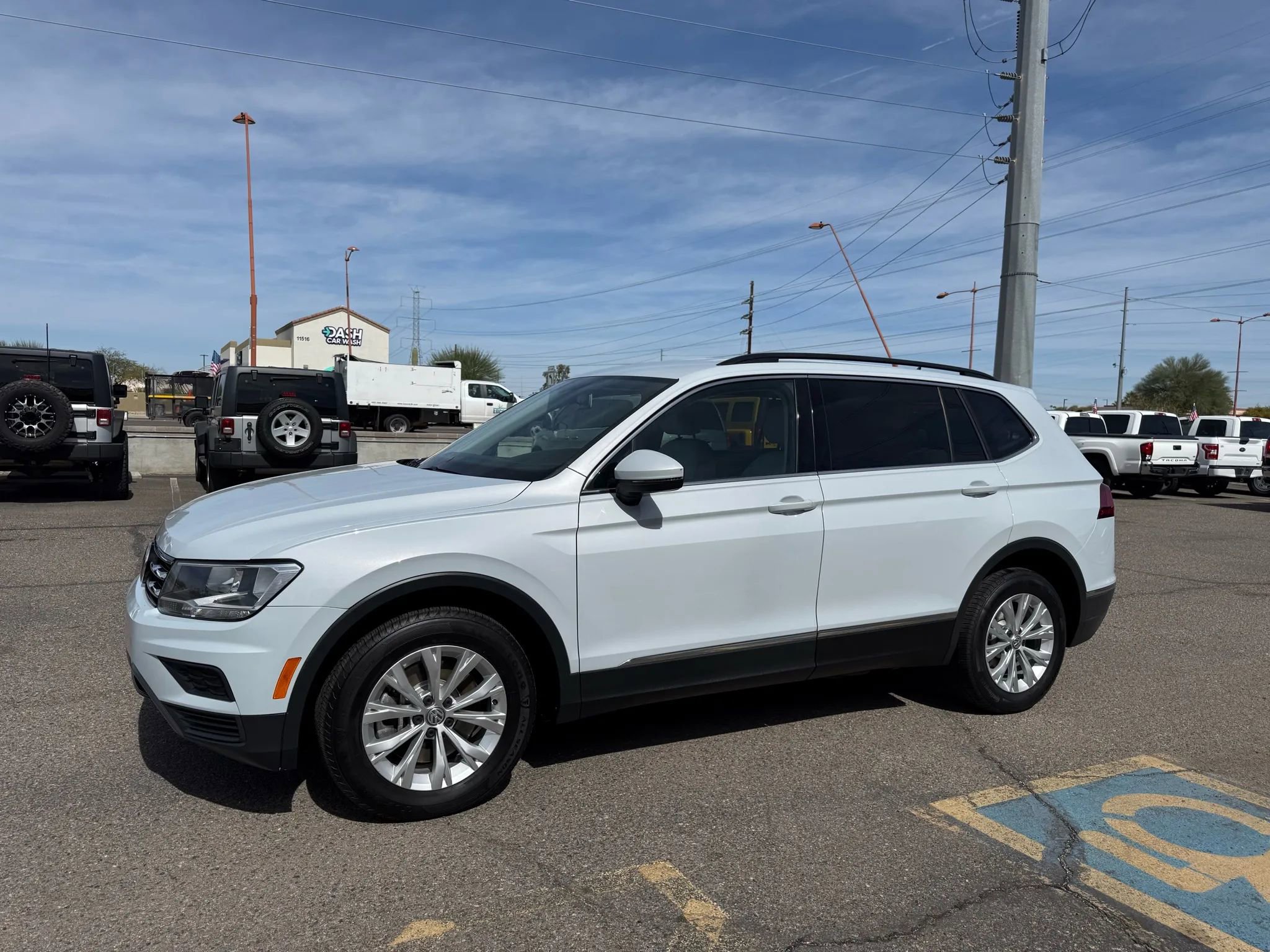 Used 2018 Volkswagen Tiguan SE FWD image 5