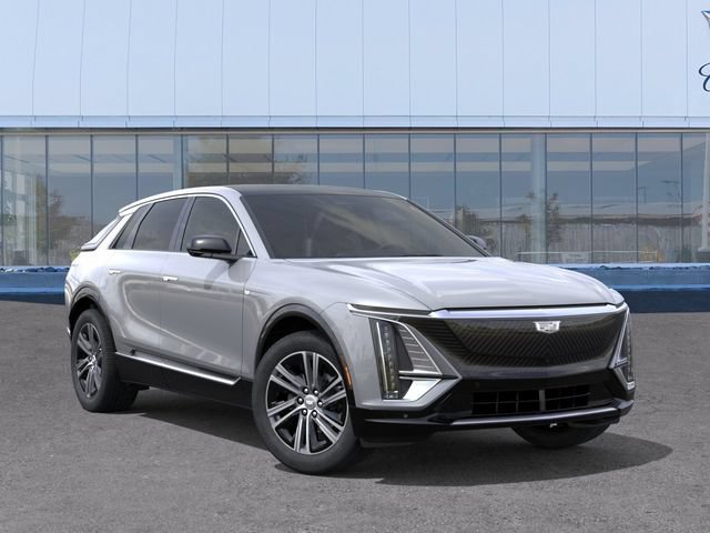 New 2026 Cadillac Lyriq Luxury w/ LPO, Floor Liner Package AWD/4WD image 7