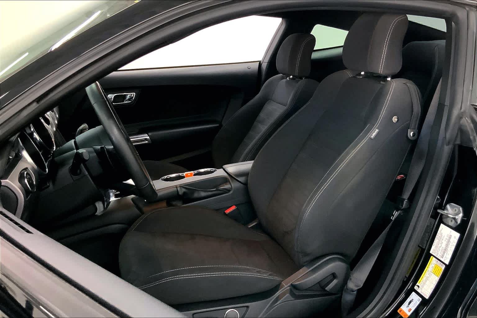 Used 2016 Ford Mustang GT RWD image 7