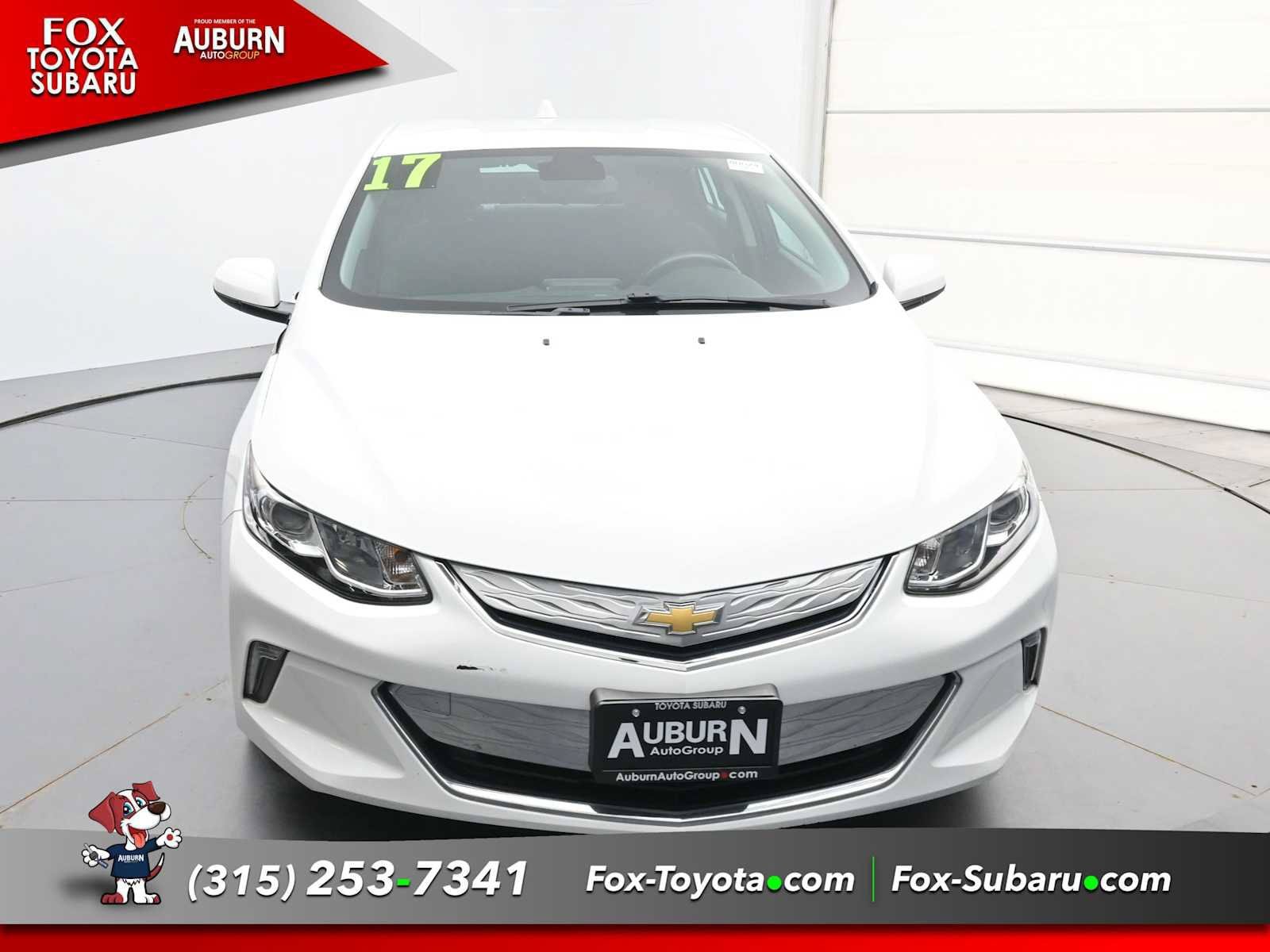 Used 2017 Chevrolet Volt LT w/ Comfort Package FWD image 3
