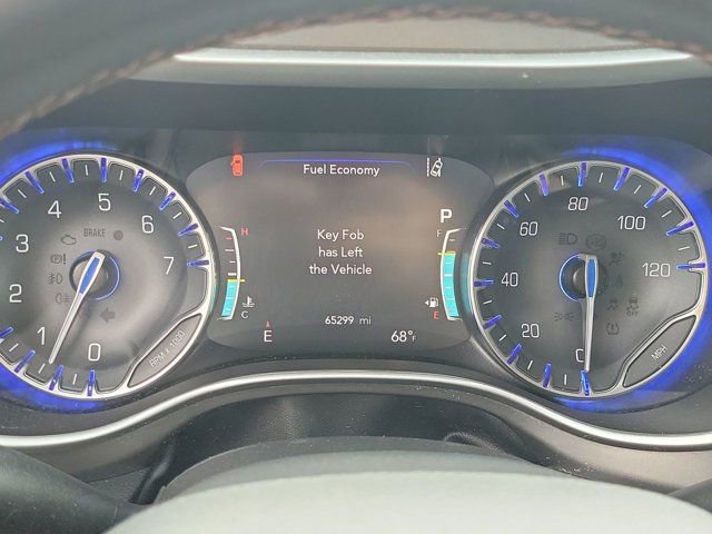 Used 2020 Chrysler Pacifica Touring-L Plus w/ Advanced Safetytec Group image 33