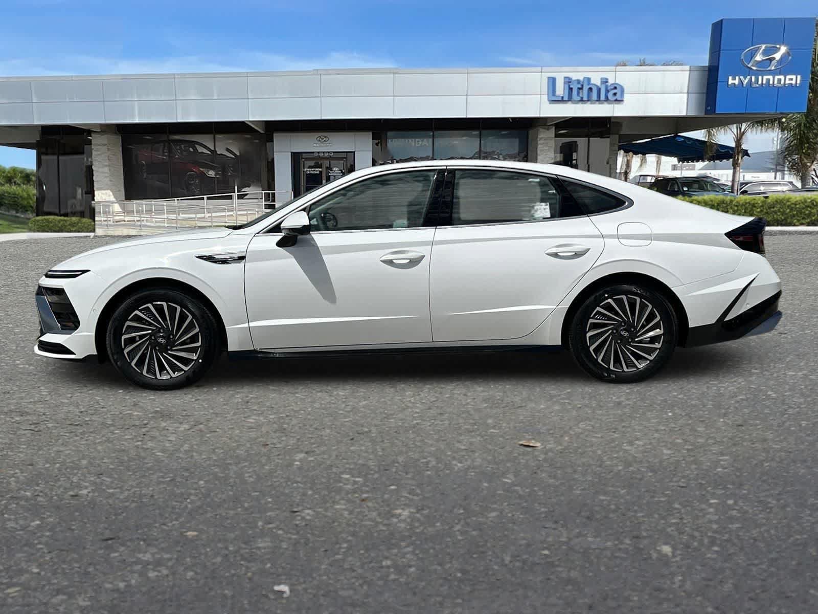 New 2026 Hyundai Sonata Limited FWD image 6