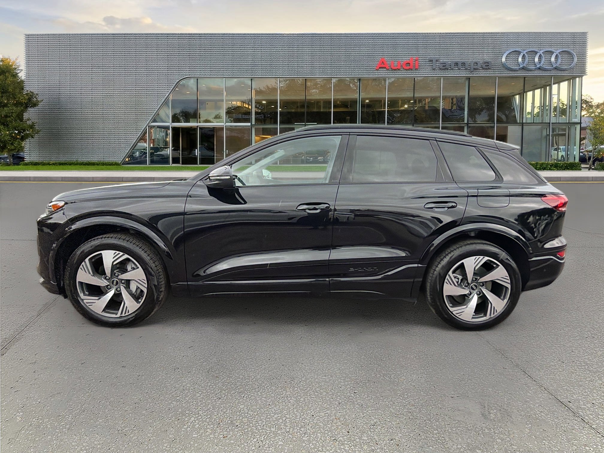 New 2025 Audi Q6 e-tron Premium Plus image 6