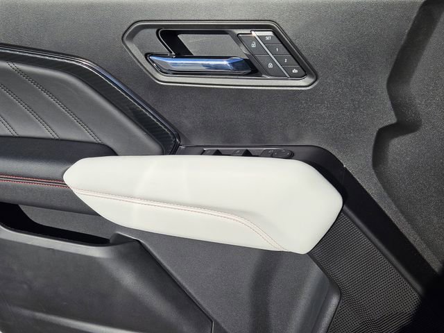 New 2026 GMC Canyon AT4X image 17