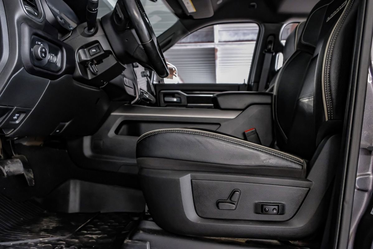 Used 2022 RAM 3500 Laramie image 31