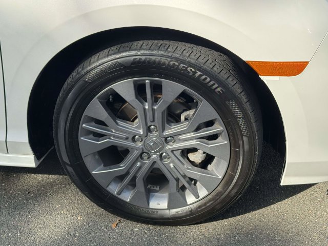 Used 2025 Honda Odyssey Touring image 10