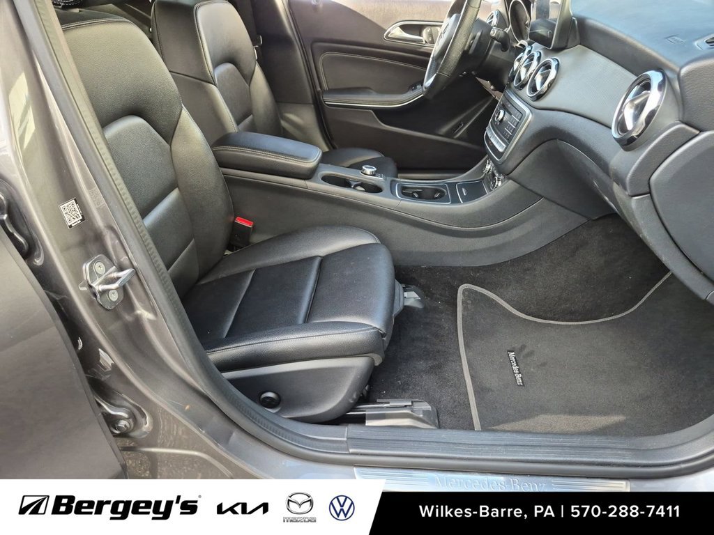 Used 2019 Mercedes-Benz GLA 250 4MATIC image 35