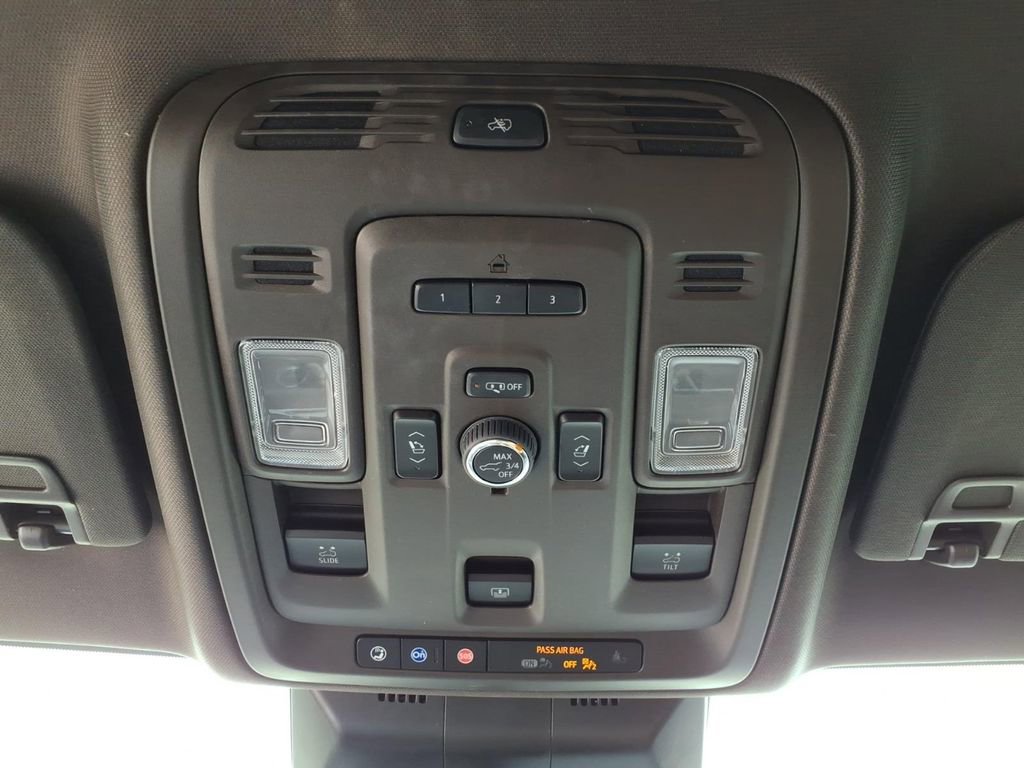 Used 2023 Cadillac Escalade Premium Luxury image 19