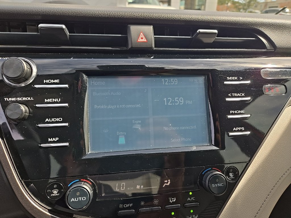 Used 2019 Toyota Camry SE FWD image 15