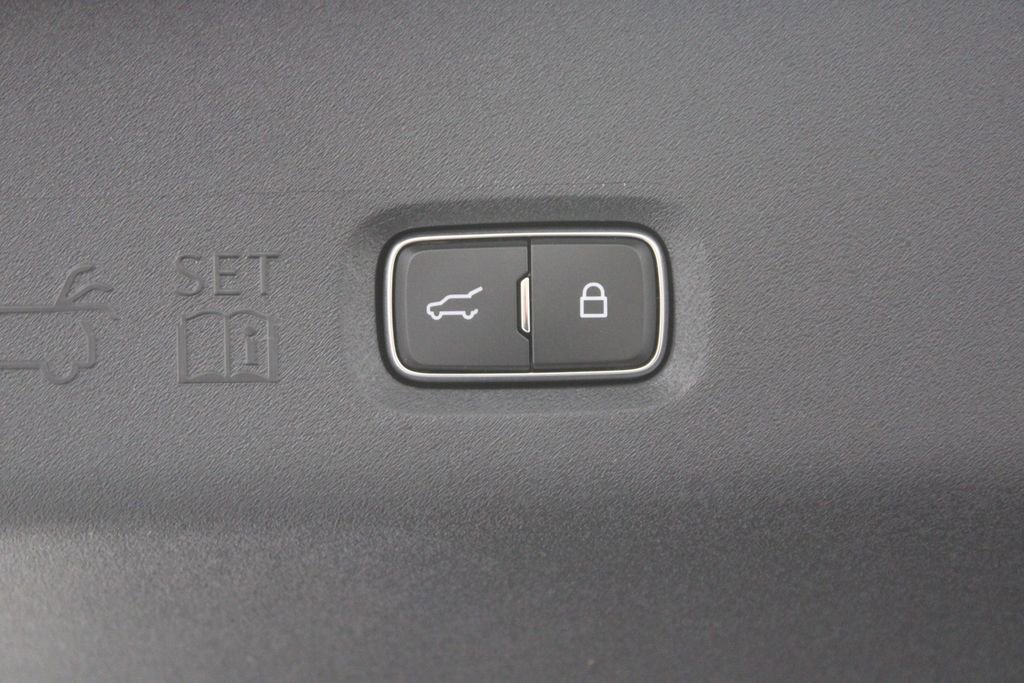 New 2026 Lincoln Navigator Reserve image 17