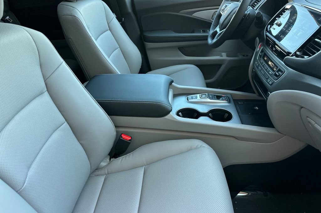 New 2026 Honda Ridgeline RTL image 16