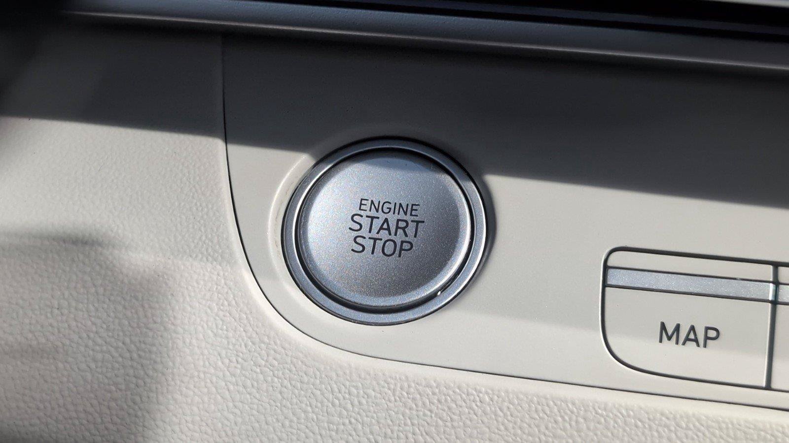 Used 2024 Hyundai Elantra Limited FWD image 27