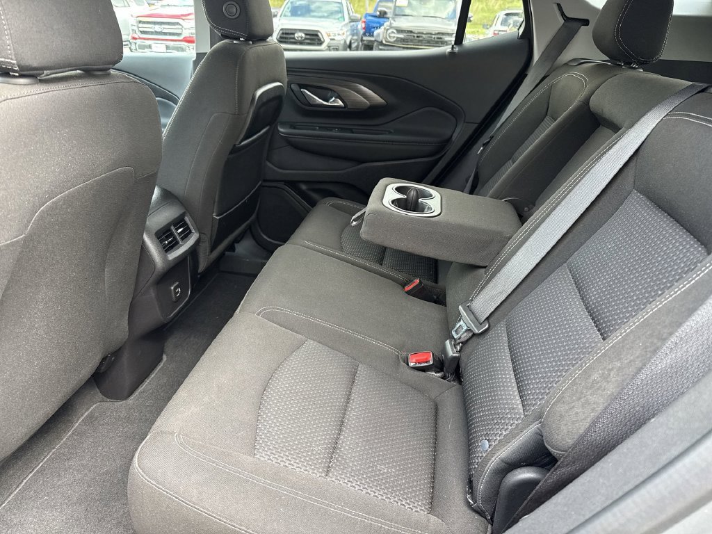 Used 2024 GMC Terrain SLE w/ Driver Convenience Package AWD/4WD image 26